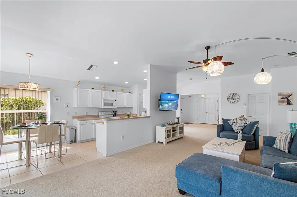 10021 Colonial Country Club Boulevard Fort Myers FL 33913