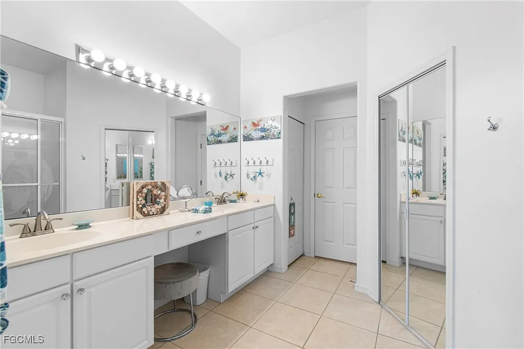 10021 Colonial Country Club Boulevard Fort Myers FL 33913