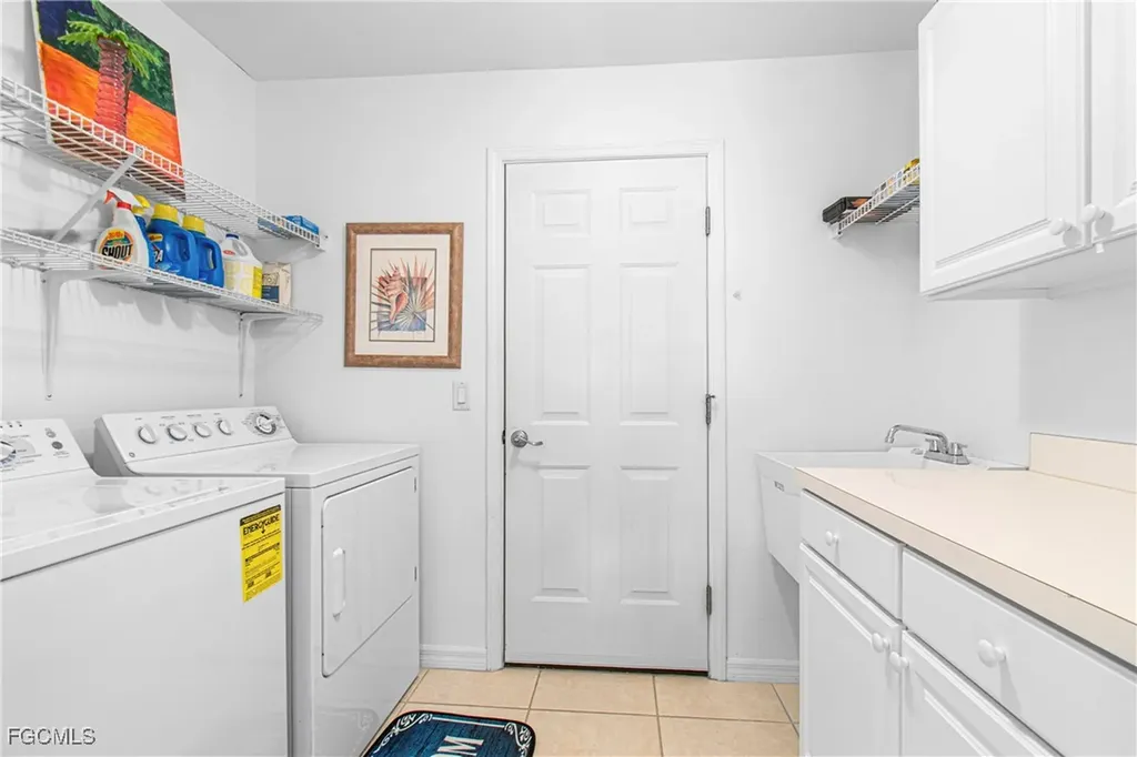 10021 Colonial Country Club Boulevard Fort Myers FL 33913