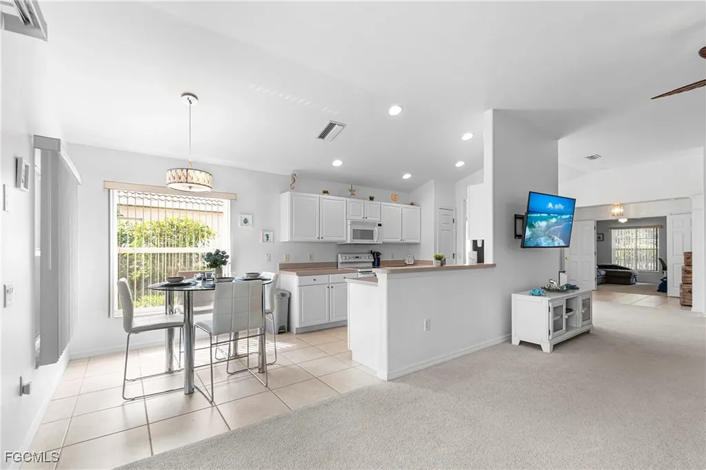 10021 Colonial Country Club Boulevard Fort Myers FL 33913