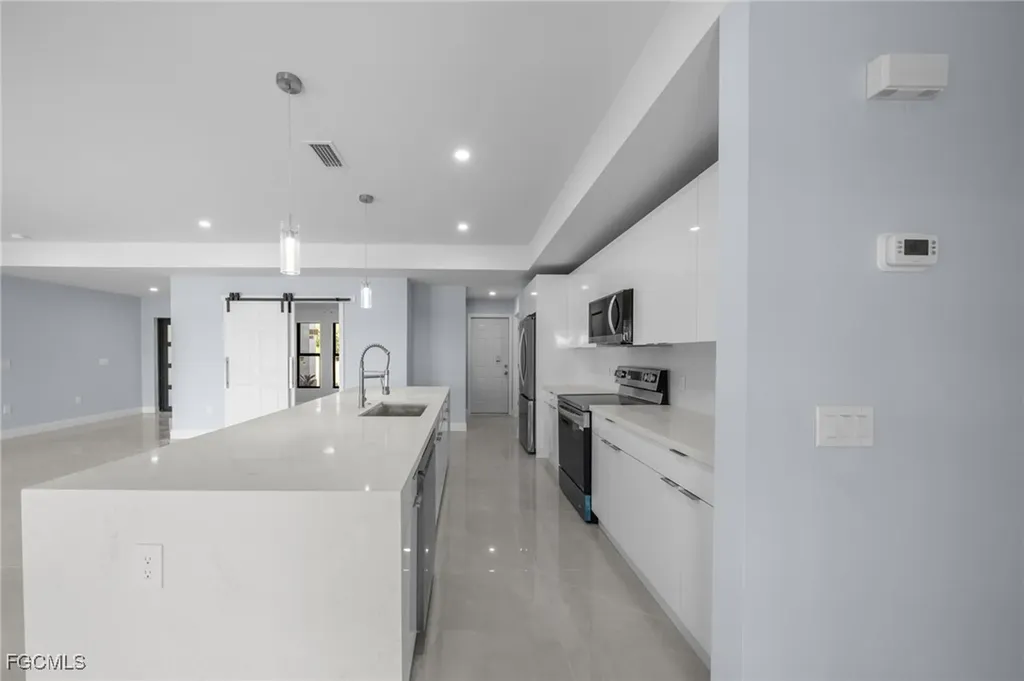 2606 NW 10th Terrace Cape Coral FL 33993