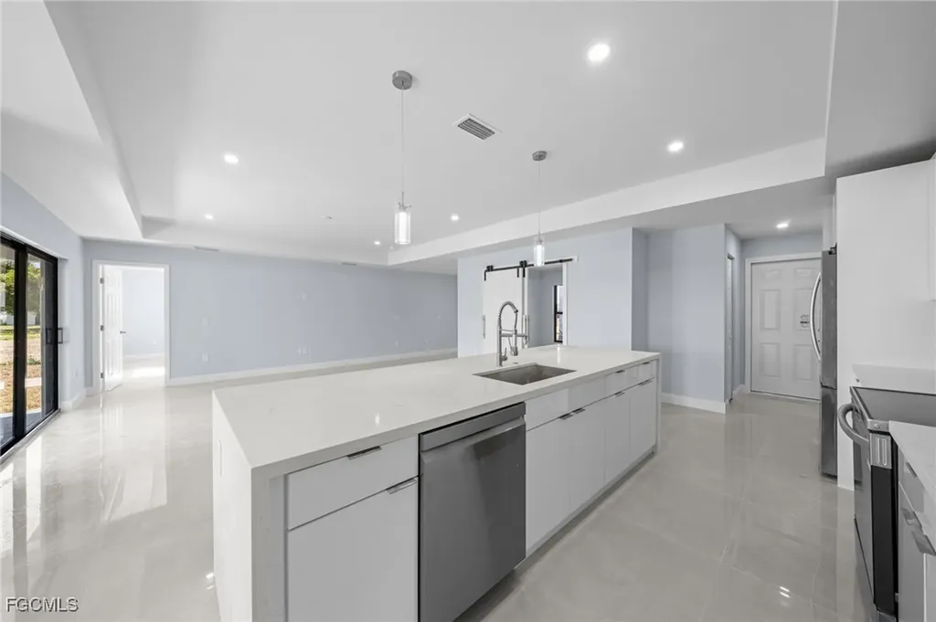 2606 NW 10th Terrace Cape Coral FL 33993