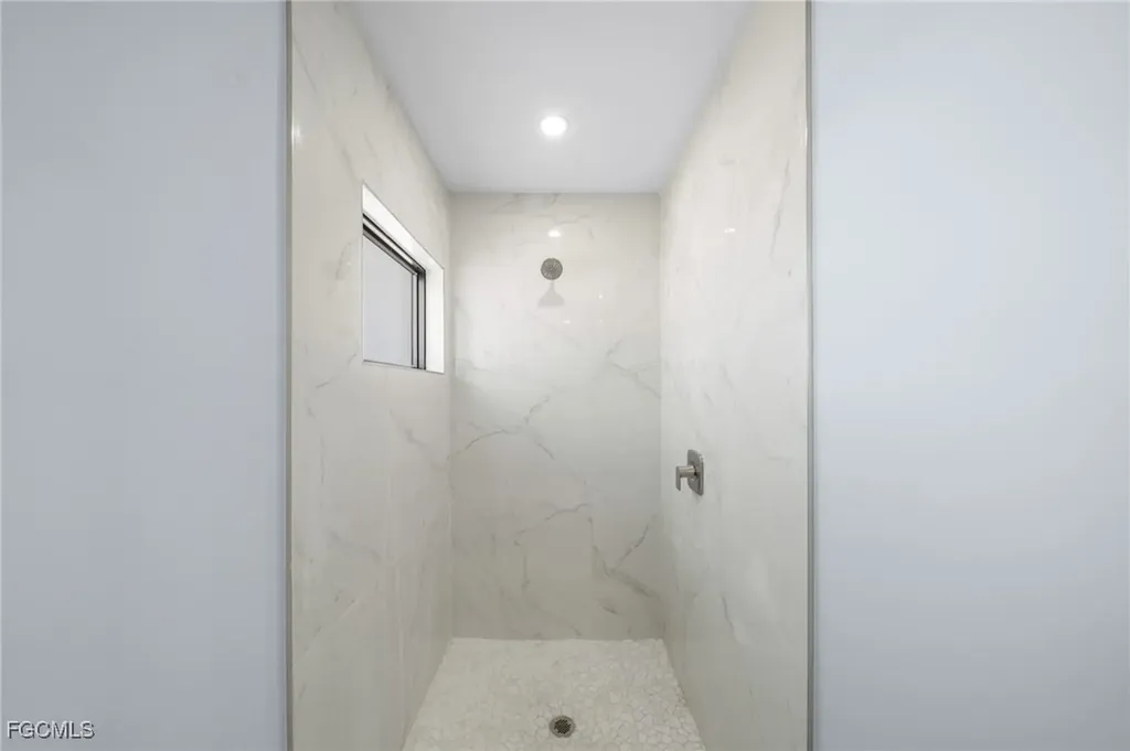 2606 NW 10th Terrace Cape Coral FL 33993