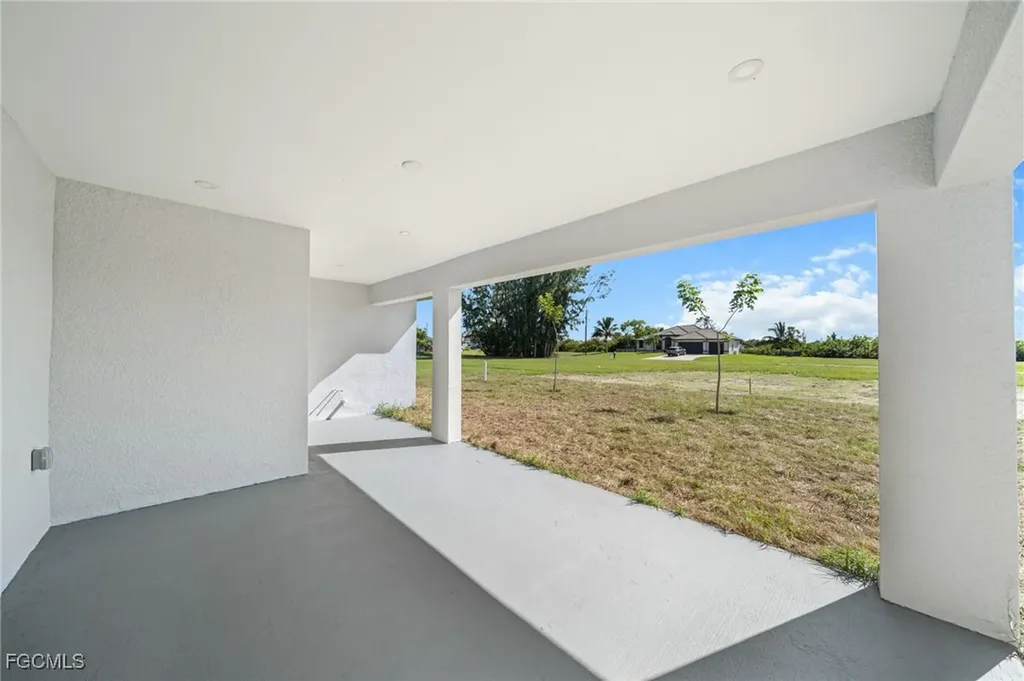 2606 NW 10th Terrace Cape Coral FL 33993