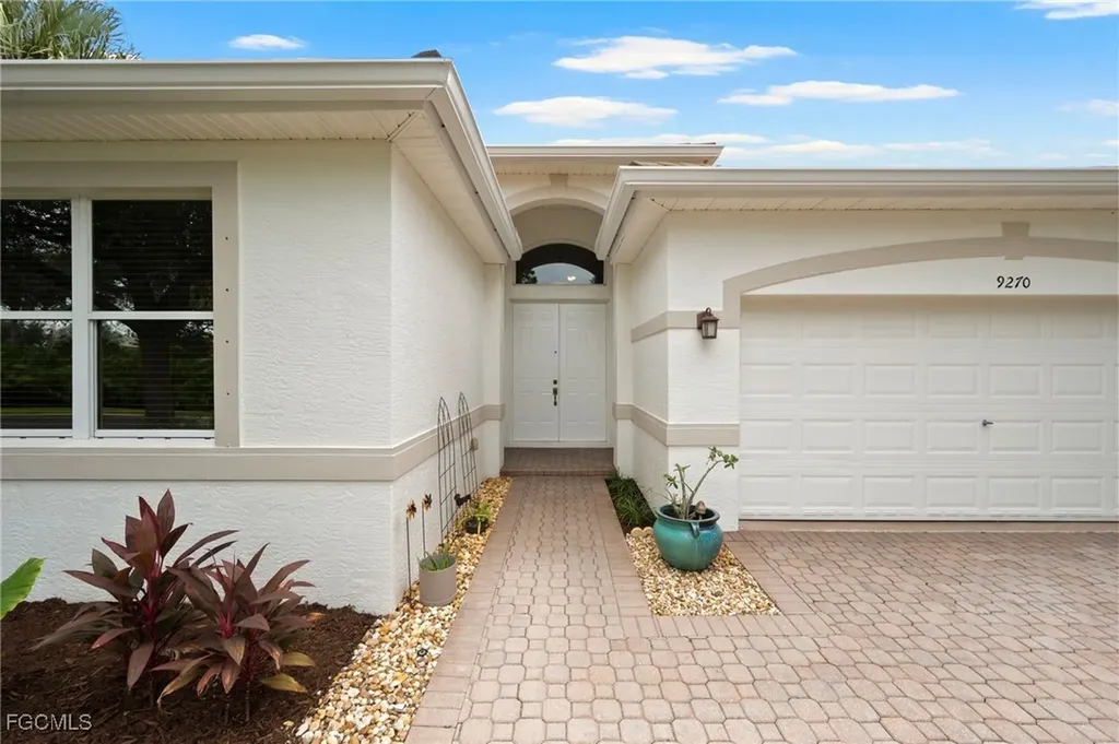 9270 Chestnut Tree Loop Fort Myers FL 33967