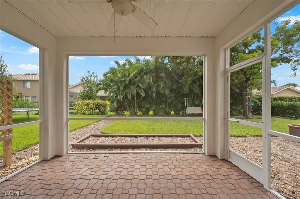 9270 Chestnut Tree Loop Fort Myers FL 33967