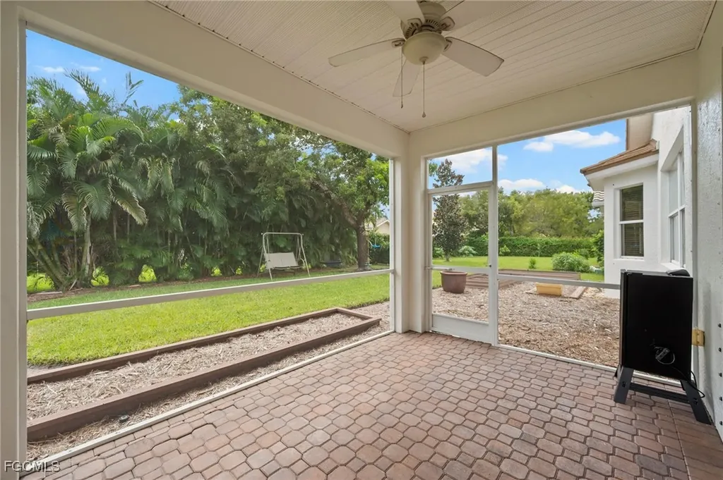 9270 Chestnut Tree Loop Fort Myers FL 33967