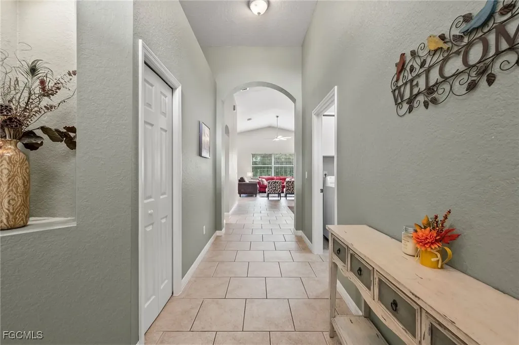 9270 Chestnut Tree Loop Fort Myers FL 33967