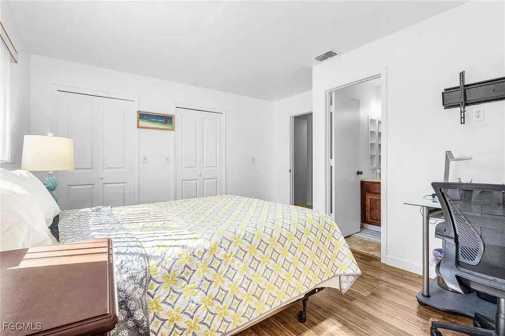 4903 Vincennes Street Cape Coral FL 33904