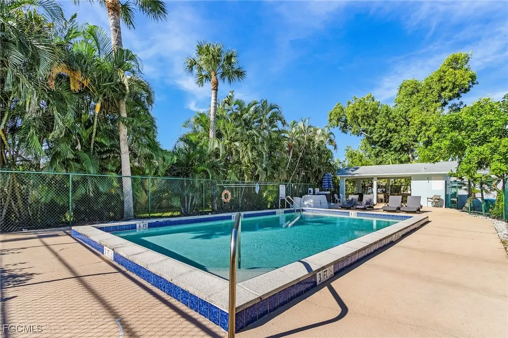 4903 Vincennes Street Cape Coral FL 33904