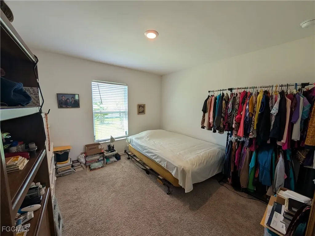 3904 NE 16th Place Cape Coral FL 33909