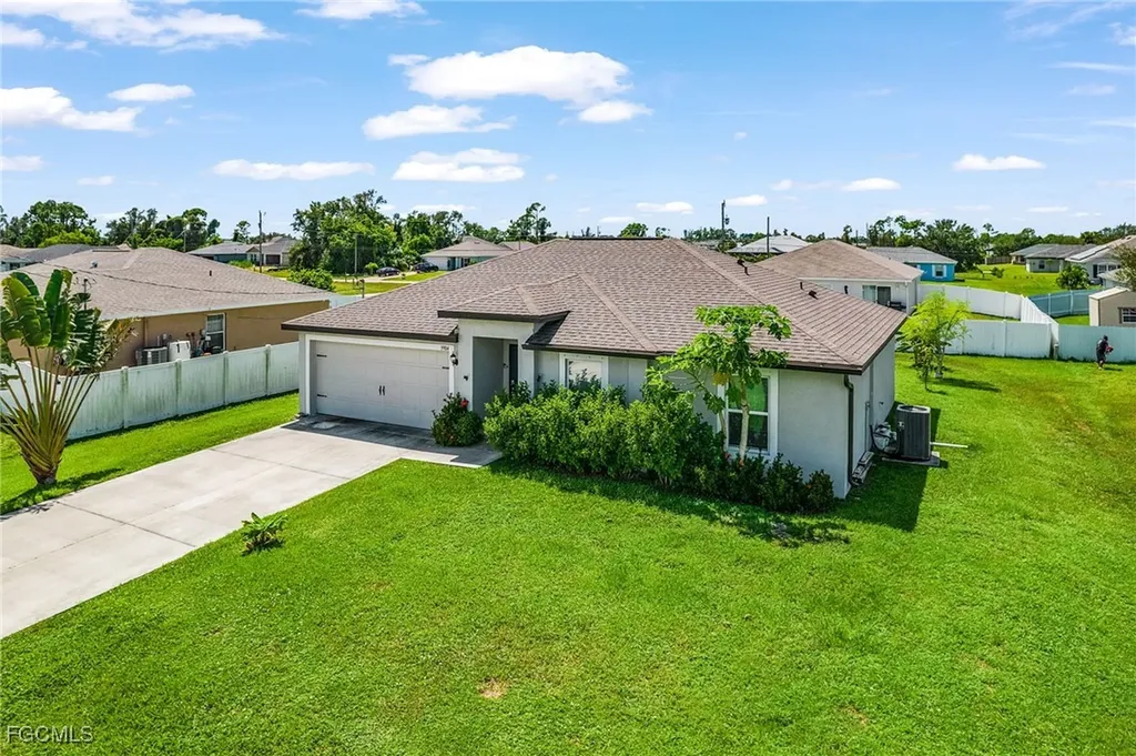 3904 NE 16th Place Cape Coral FL 33909