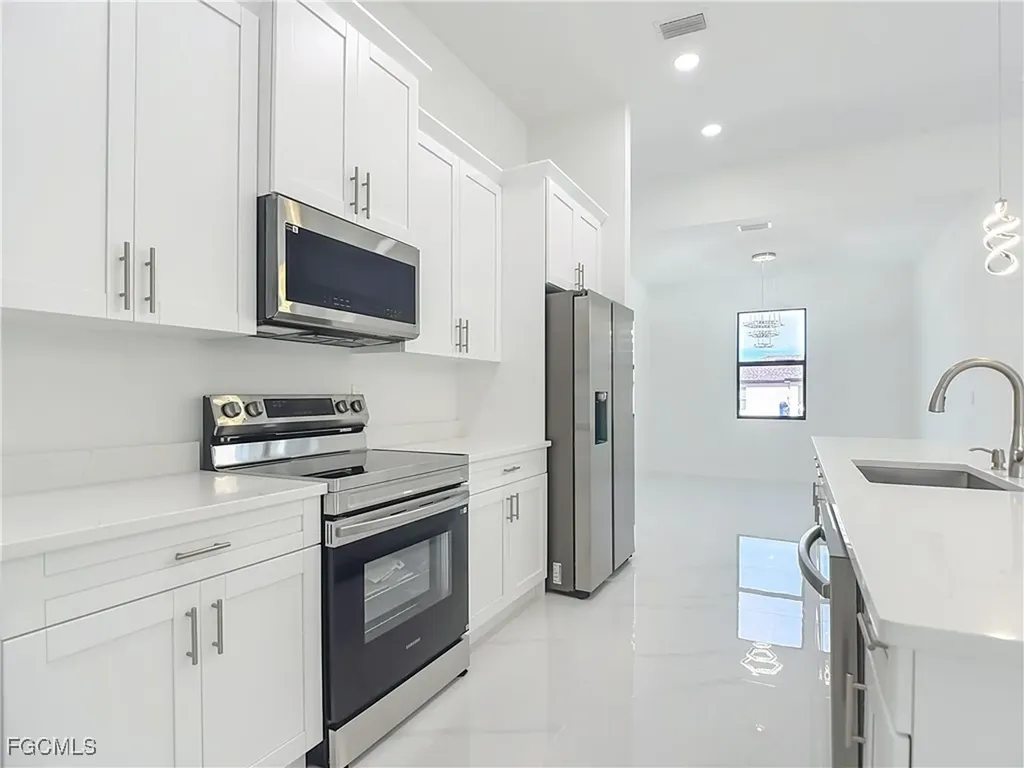 3026 36th Street SW Lehigh Acres FL 33976