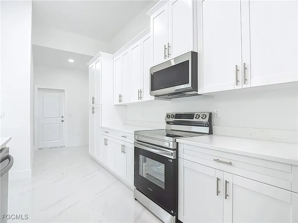 3026 36th Street SW Lehigh Acres FL 33976