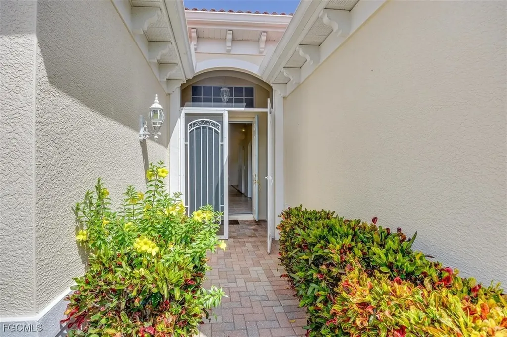 9250 Paseo De Valencia Street Fort Myers FL 33908