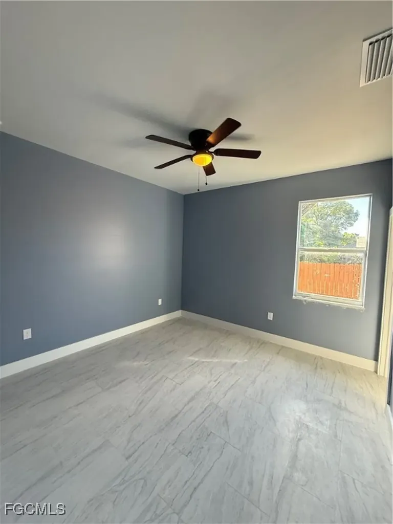 2103 French Street Fort Myers FL 33916