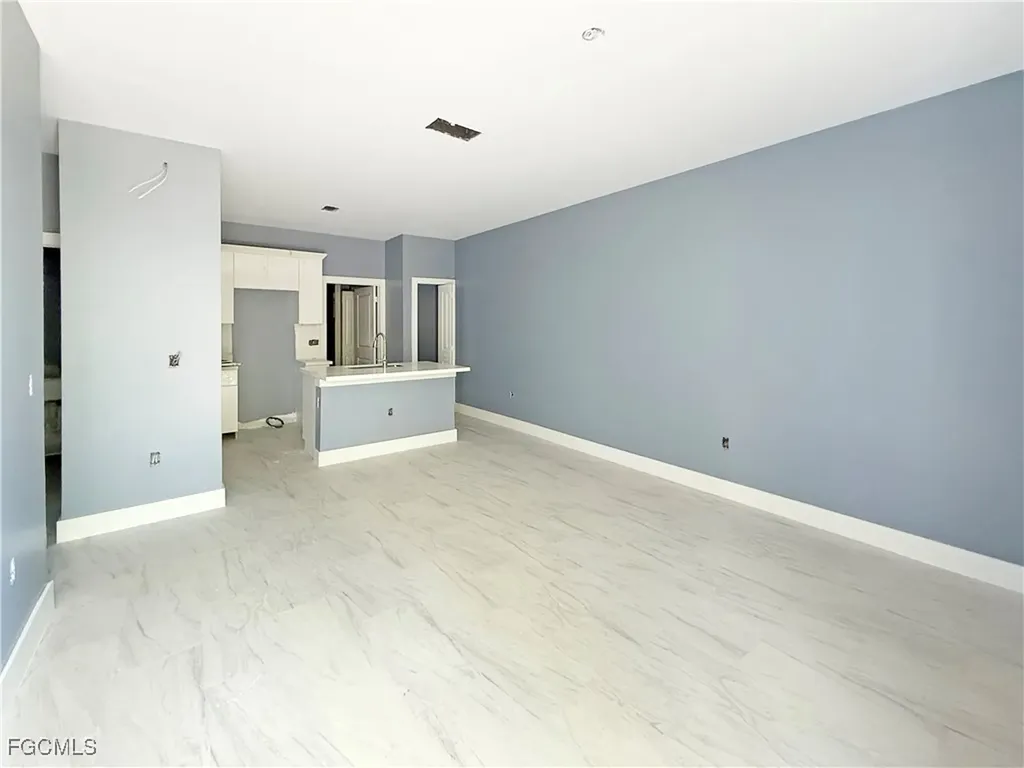 2103 French Street Fort Myers FL 33916