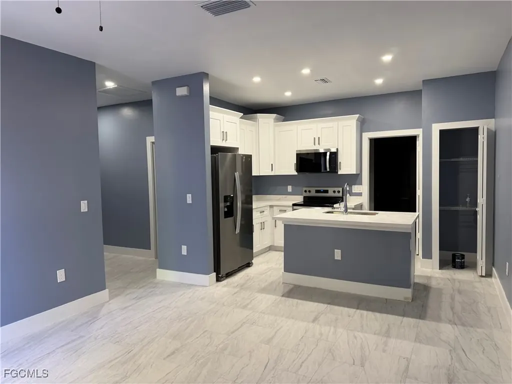 2103 French Street Fort Myers FL 33916