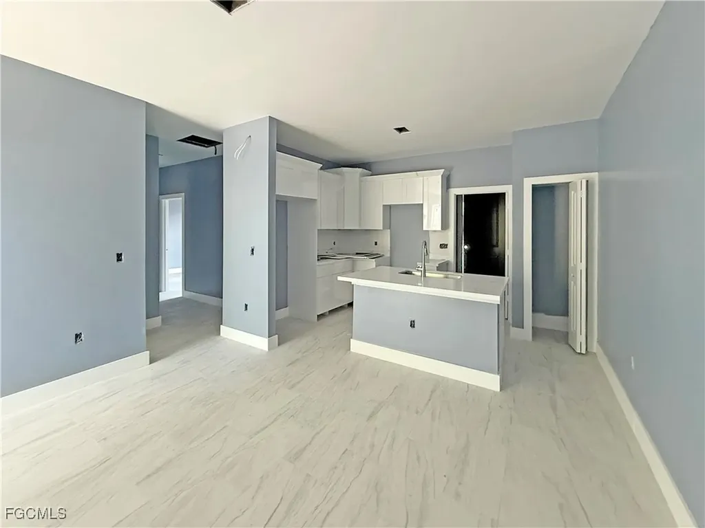 2103 French Street Fort Myers FL 33916
