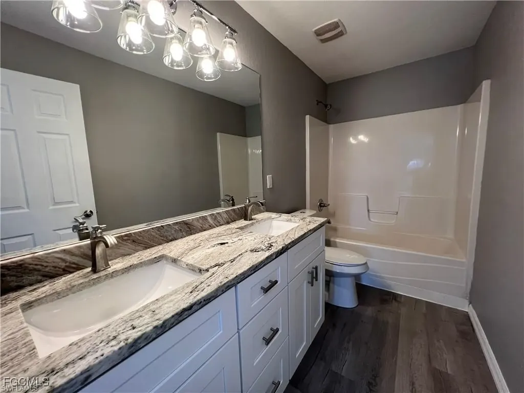 2239 SW 2nd Lane Cape Coral FL 33991