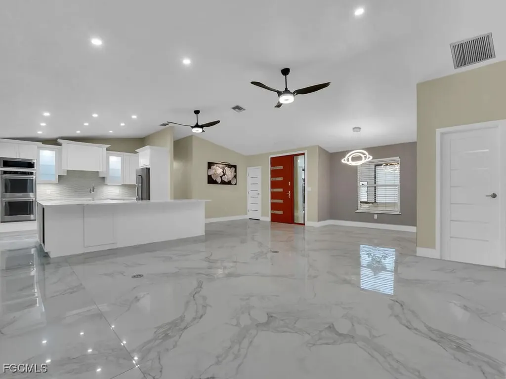 11981 Plantation Road Fort Myers FL 33966