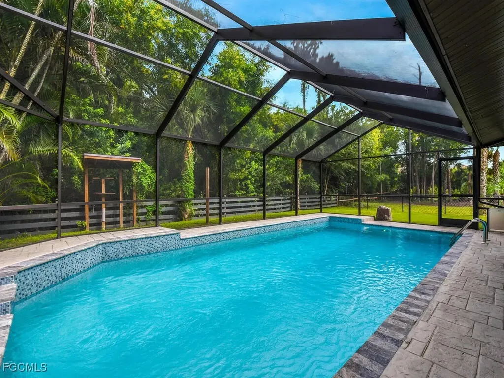 11981 Plantation Road Fort Myers FL 33966