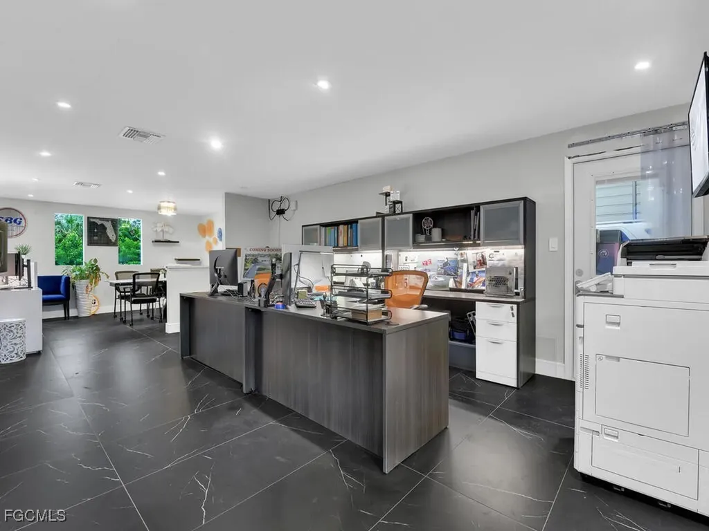 11981 Plantation Road Fort Myers FL 33966