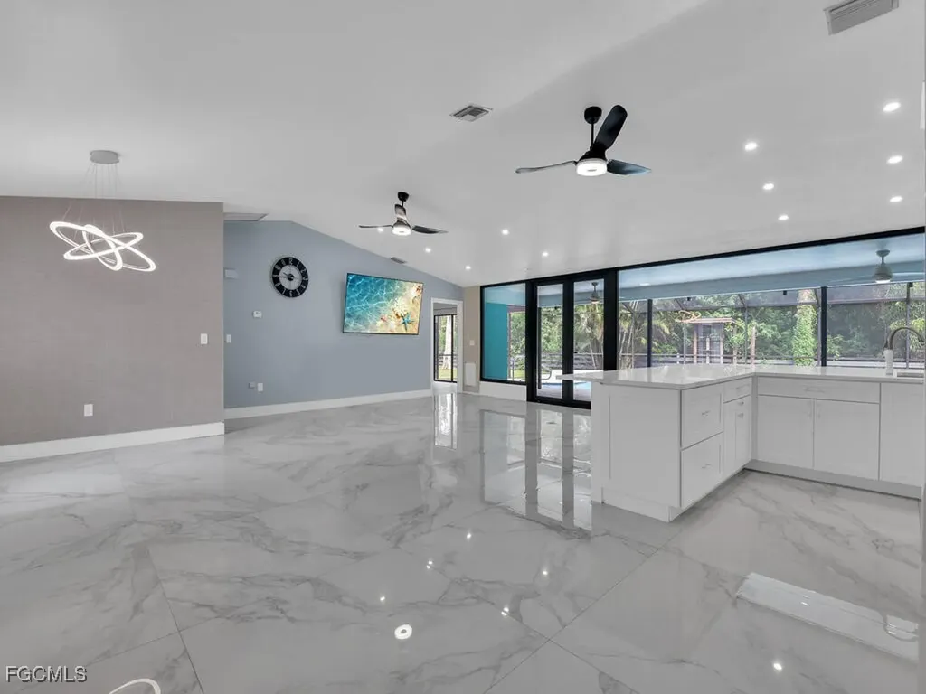 11981 Plantation Road Fort Myers FL 33966