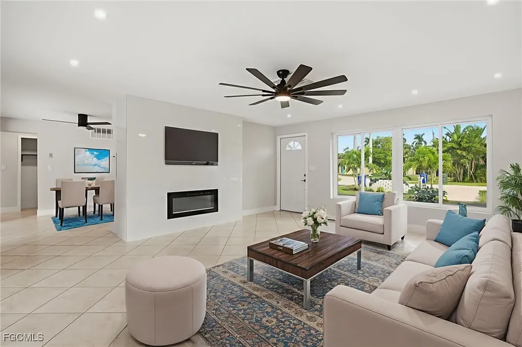 1560 Ricardo Avenue Fort Myers FL 33901