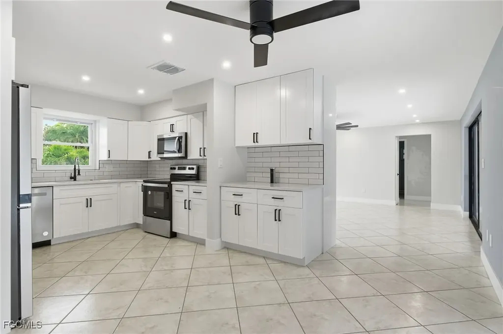 1560 Ricardo Avenue Fort Myers FL 33901