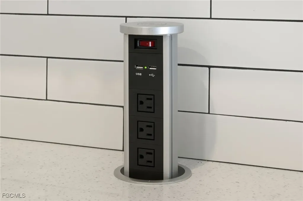 1560 Ricardo Avenue Fort Myers FL 33901