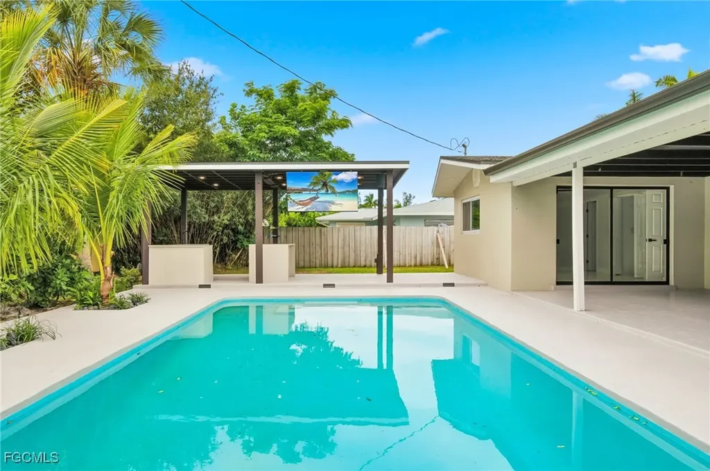 1560 Ricardo Avenue Fort Myers FL 33901