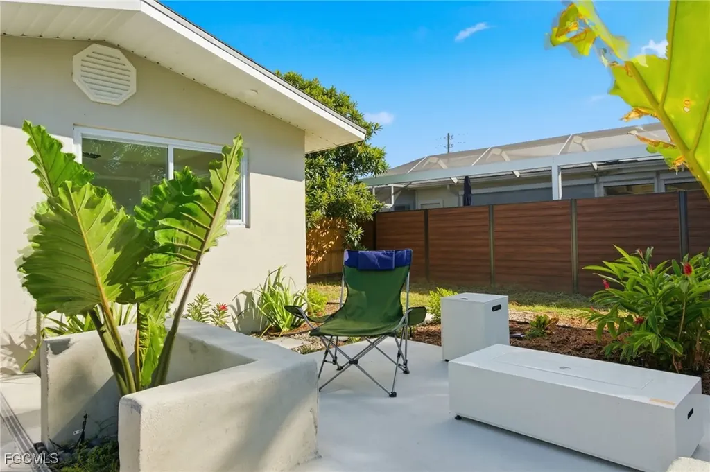 1560 Ricardo Avenue Fort Myers FL 33901