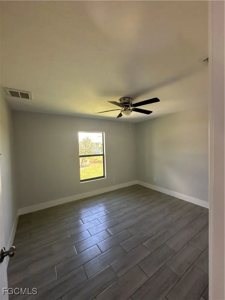 3907 NW 40th Street Cape Coral FL 33993