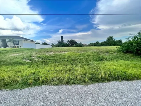 1414 NE 20th Street Cape Coral FL 33909