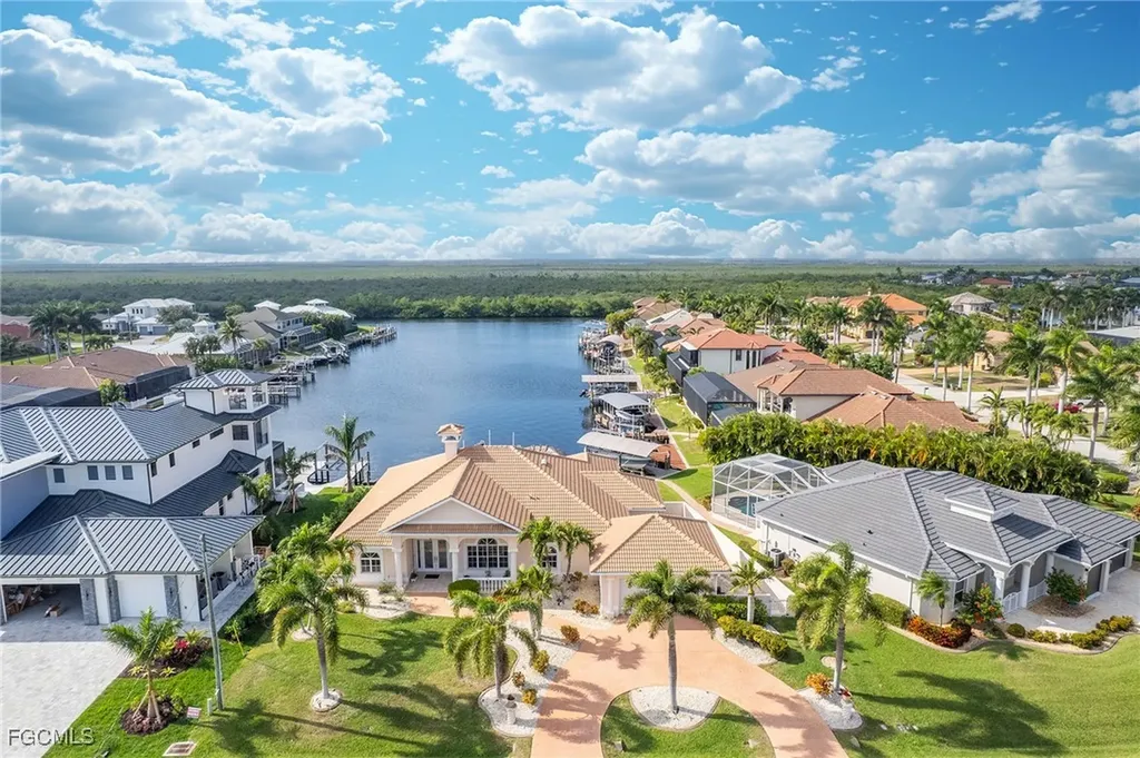 4310 Sands Boulevard Cape Coral FL 33914