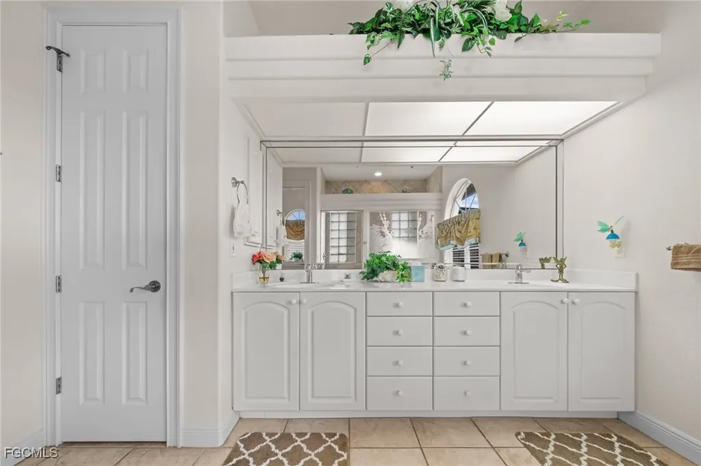 4310 Sands Boulevard Cape Coral FL 33914