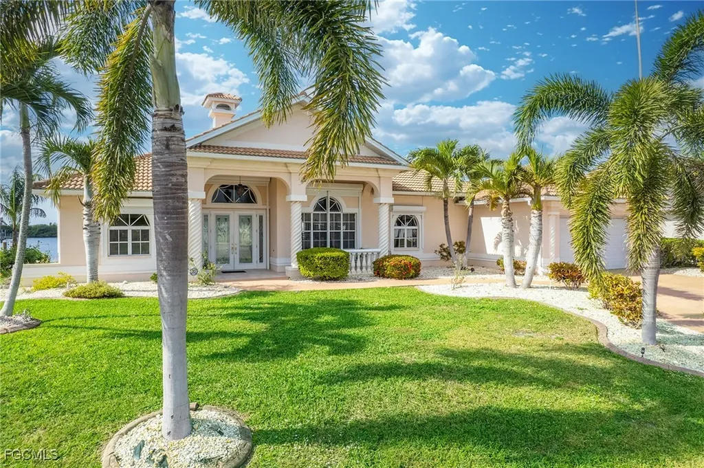 4310 Sands Boulevard Cape Coral FL 33914