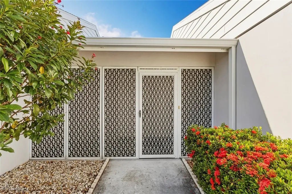 1010 NE 3rd Street Cape Coral FL 33909