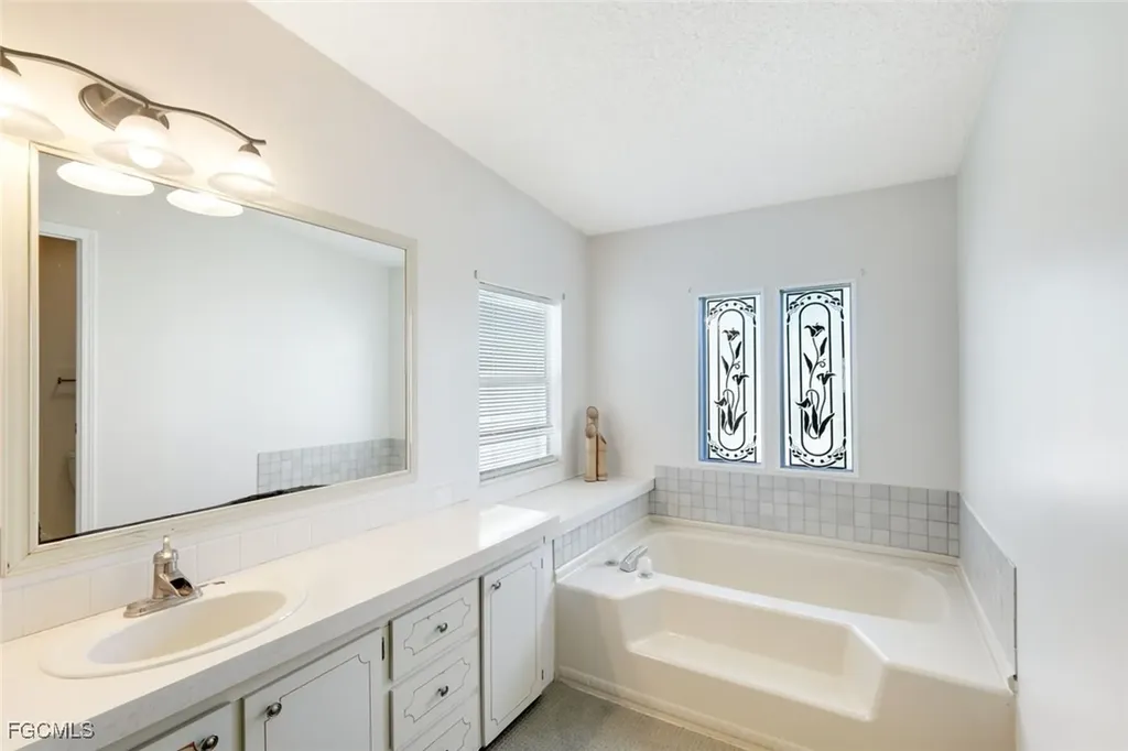 19757 Frenchmans Court North Fort Myers FL 33903