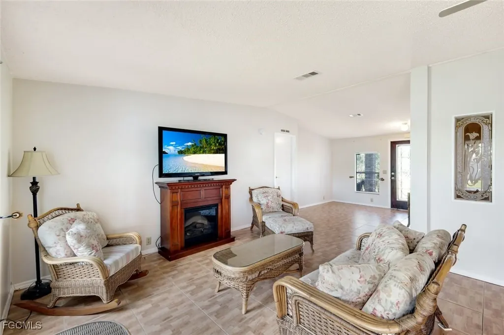 19757 Frenchmans Court North Fort Myers FL 33903