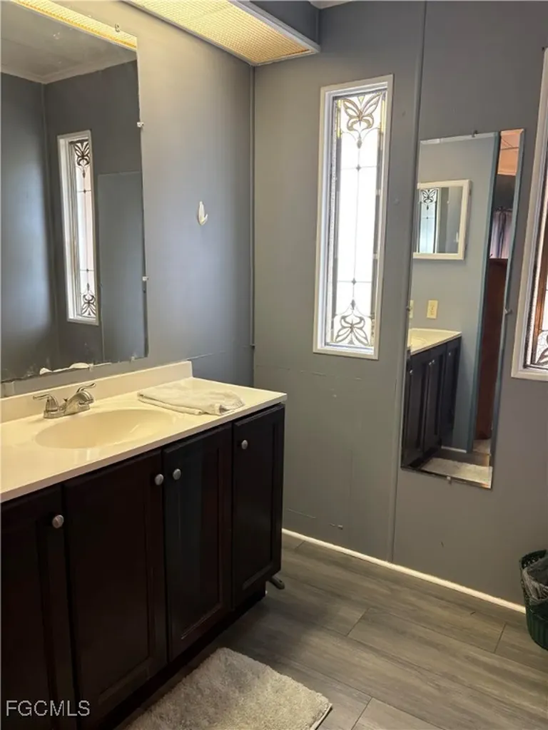 448 Snead Drive North Fort Myers FL 33903