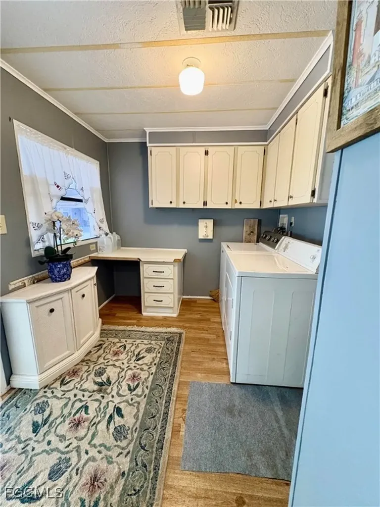 448 Snead Drive North Fort Myers FL 33903