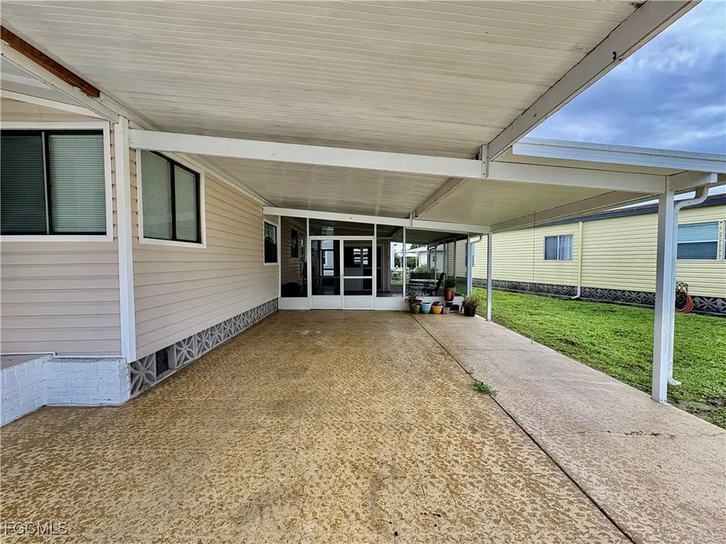 448 Snead Drive North Fort Myers FL 33903