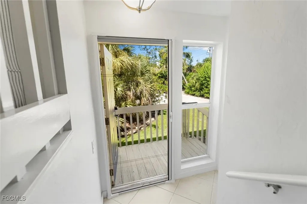 1039 Beach Road Sanibel FL 33957