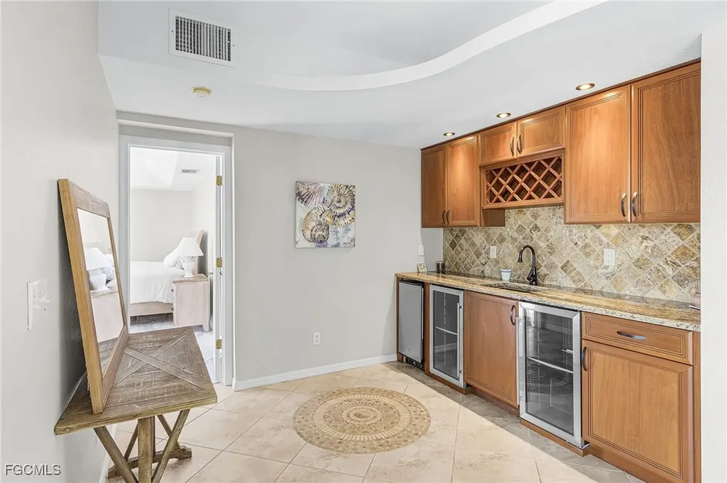 1614 Beach Parkway Cape Coral FL 33904