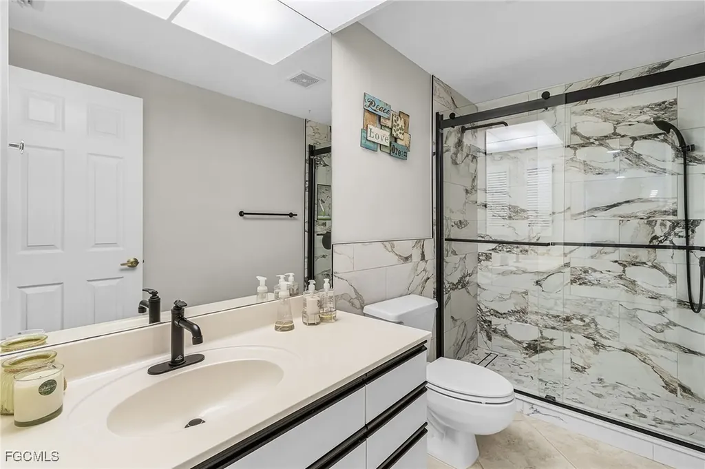 1614 Beach Parkway Cape Coral FL 33904