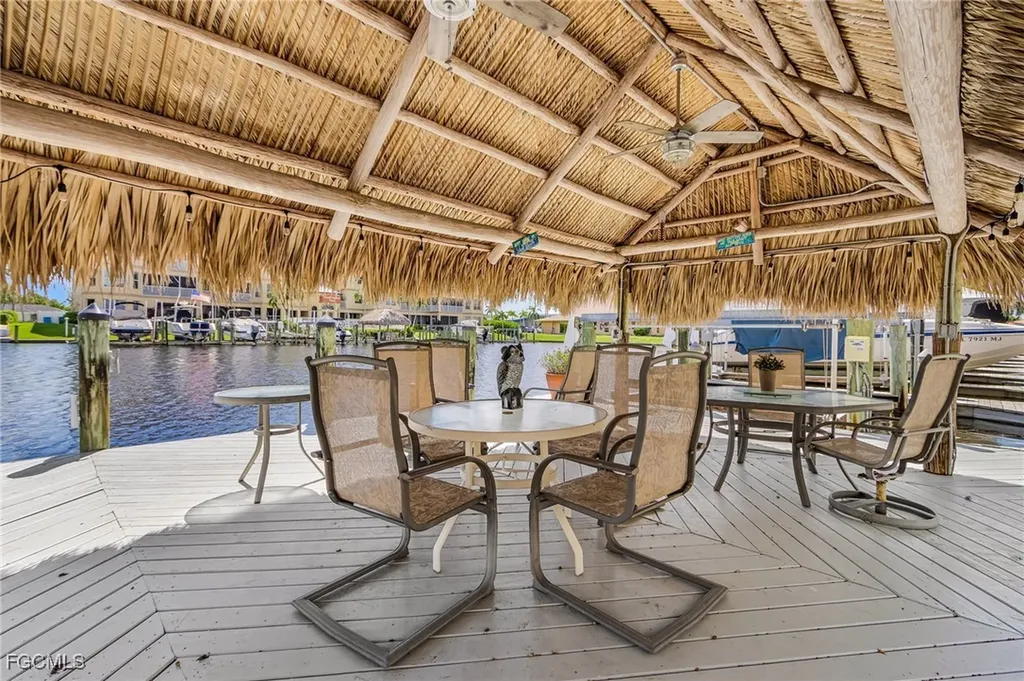 1614 Beach Parkway Cape Coral FL 33904