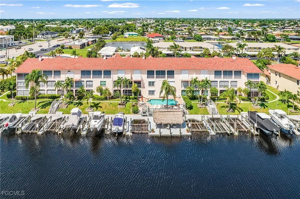 1614 Beach Parkway Cape Coral FL 33904