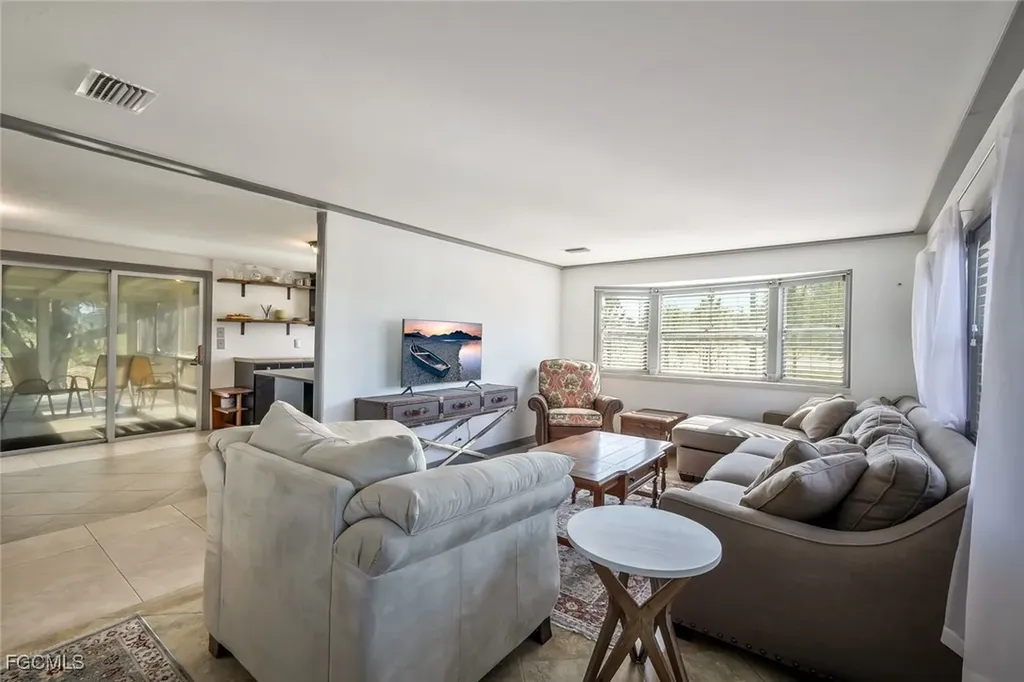 23715 Tinas Lane Fort Myers FL 33913